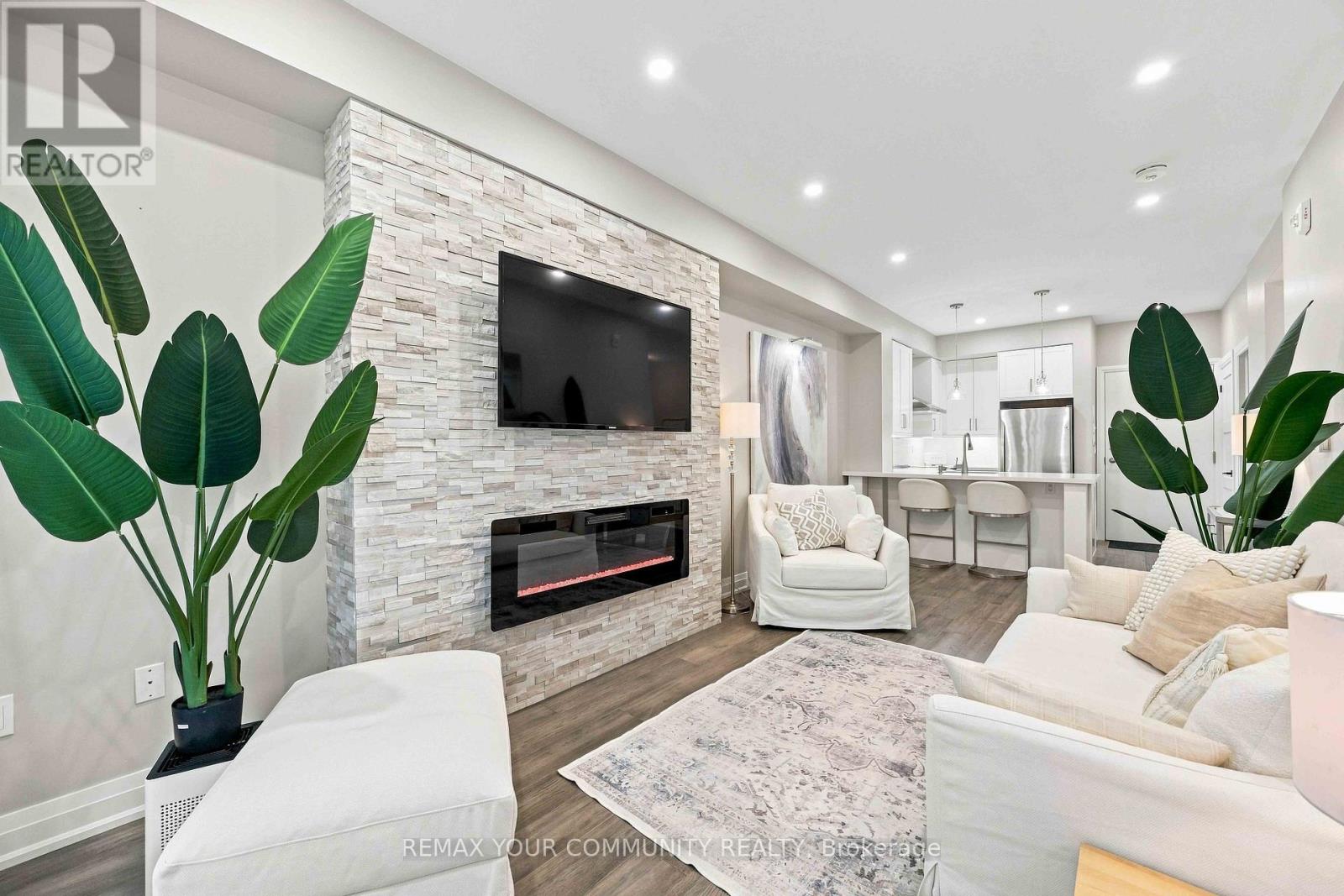238 - 555 William Graham Drive, Aurora, Ontario  L4G 4H9 - Photo 6 - N13744312