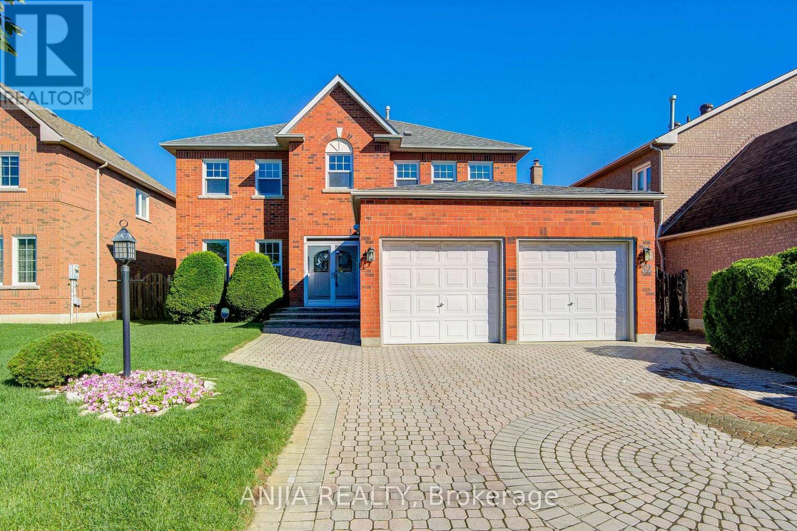 32 Turnberry Crescent, Markham, Ontario  L3R 0R6 - Photo 2 - N13744328