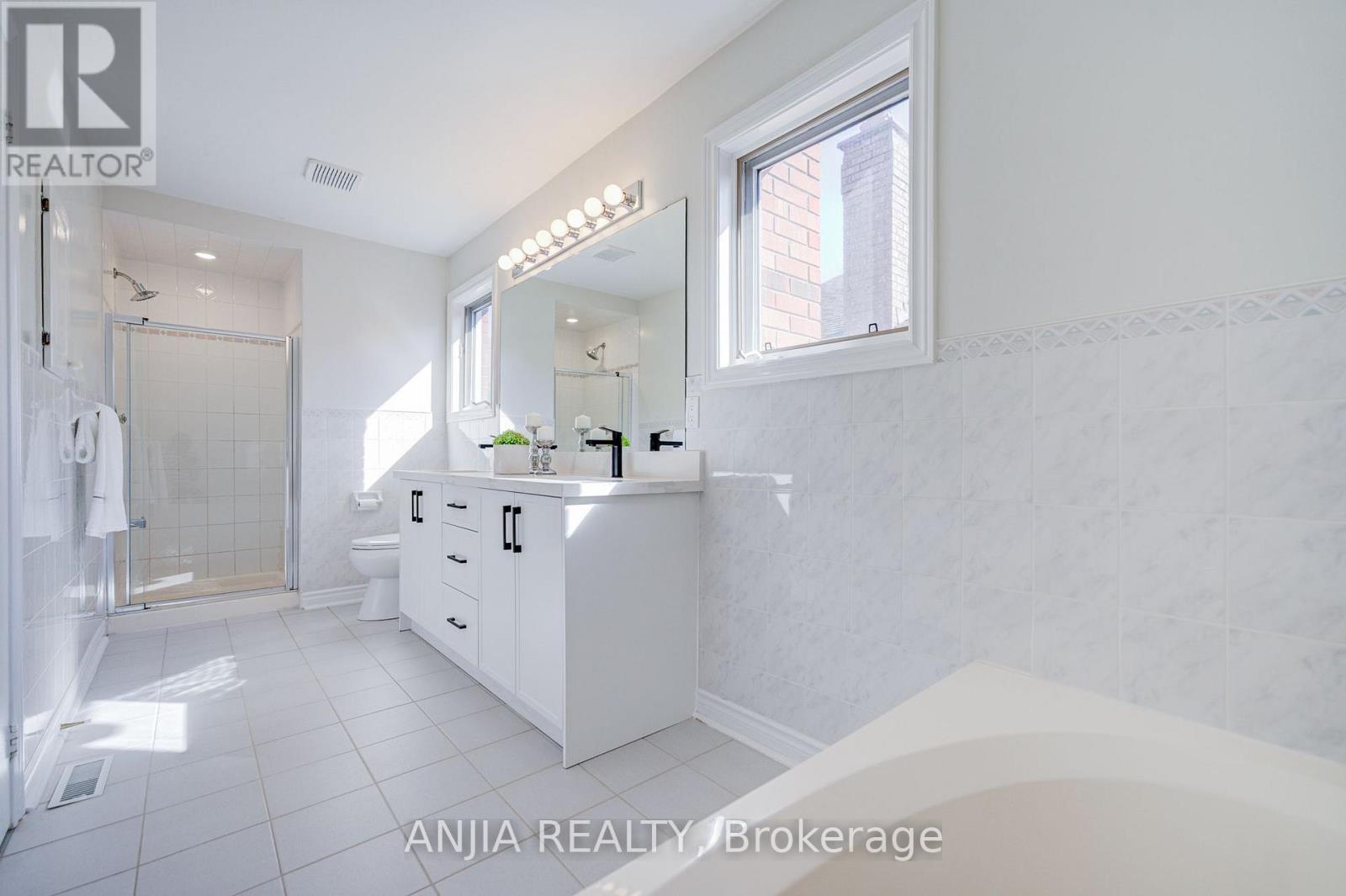 32 Turnberry Crescent, Markham, Ontario  L3R 0R6 - Photo 27 - N13744328