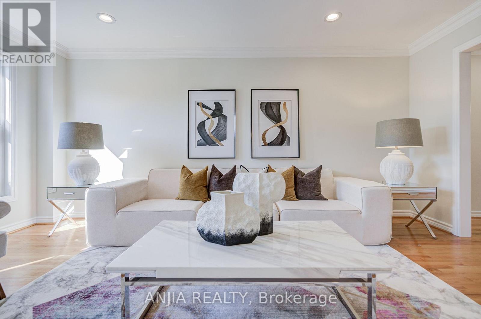 32 Turnberry Crescent, Markham, Ontario  L3R 0R6 - Photo 7 - N13744328