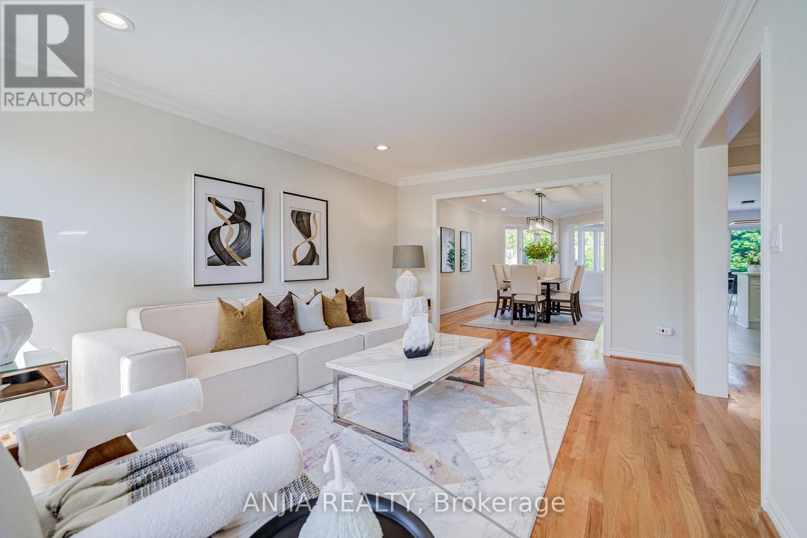 32 Turnberry Crescent, Markham, Ontario  L3R 0R6 - Photo 9 - N13744328