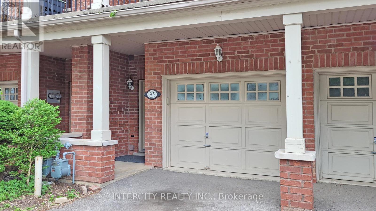 86 Lakeshore Road W, Oakville, Ontario  L6K 3A2 - Photo 9 - W13744220