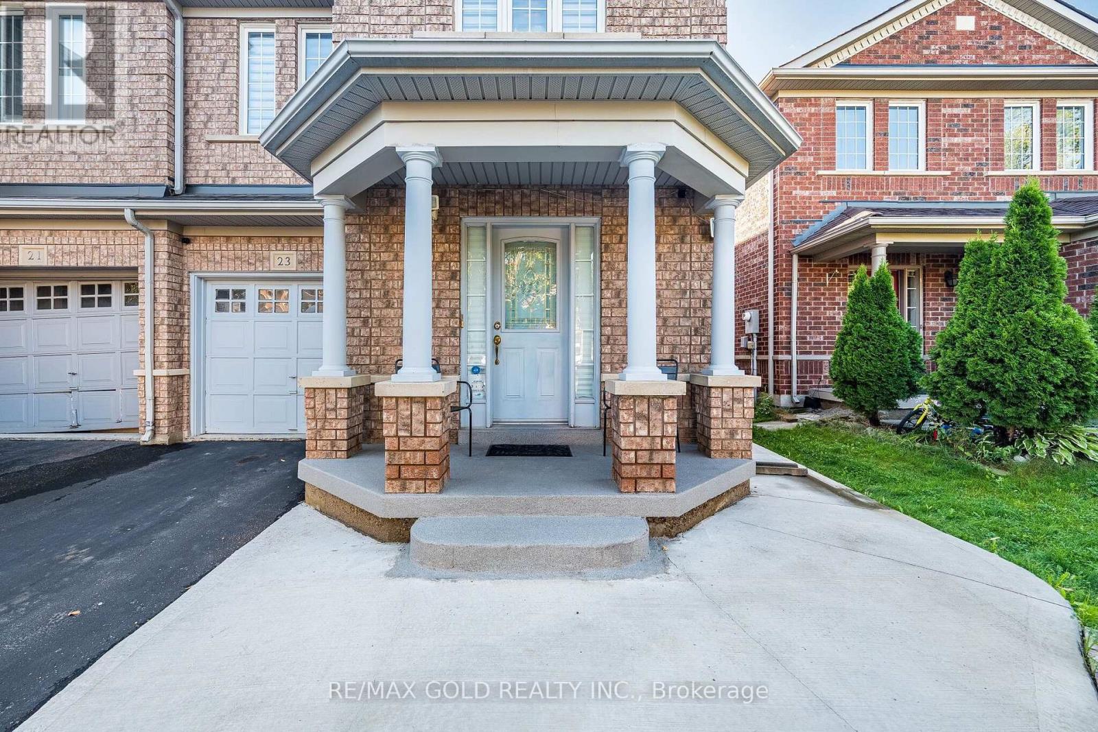 23 Ashmere Road, Brampton, Ontario  L7A 1W9 - Photo 3 - W13744262