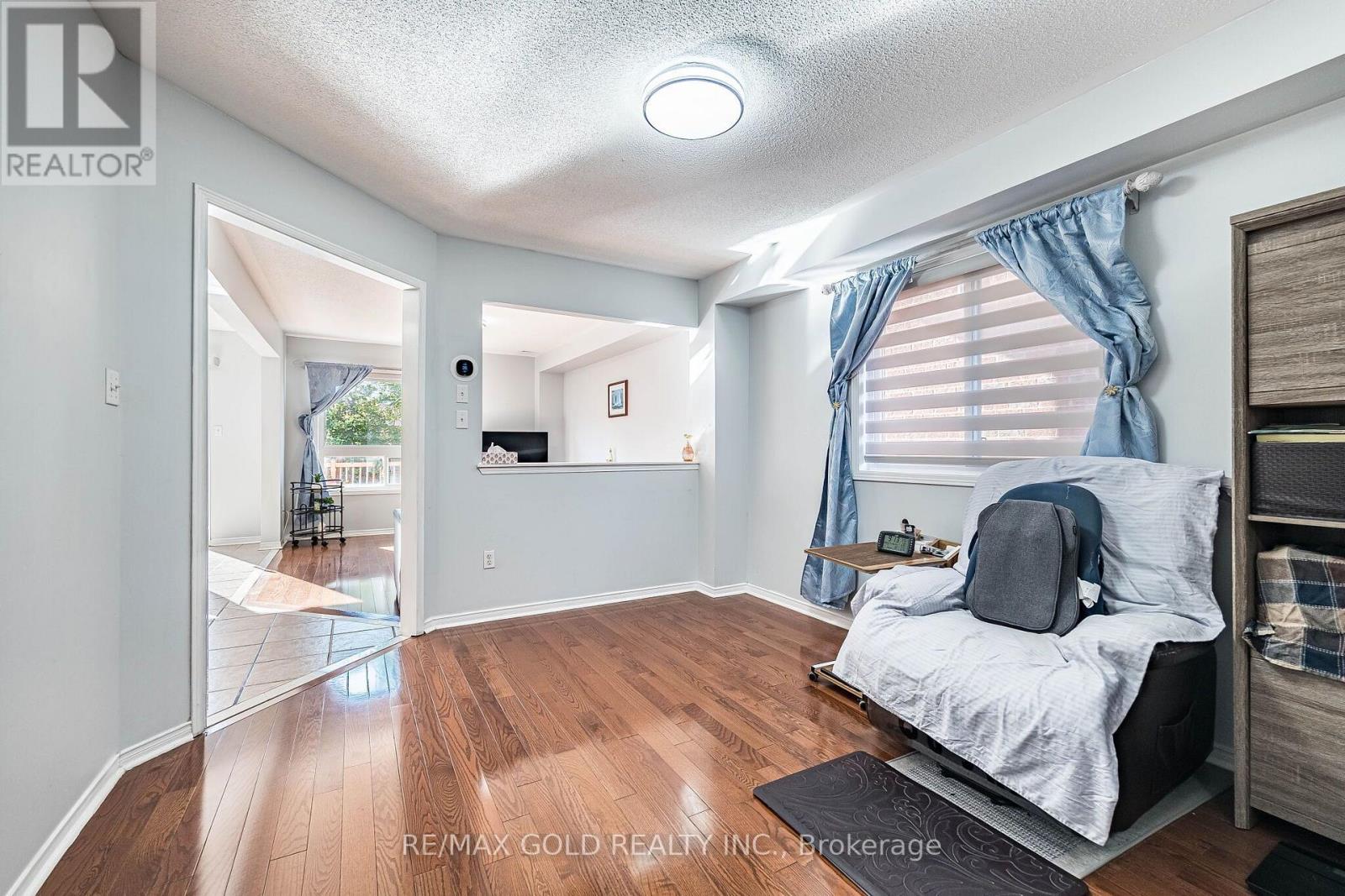 23 Ashmere Road, Brampton, Ontario  L7A 1W9 - Photo 8 - W13744262