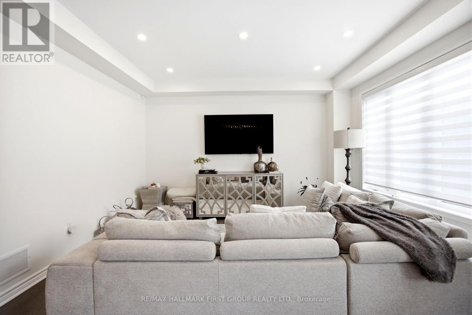 7 Salt Creek Terrace, Caledon, Ontario  L7C 4J2 - Photo 9 - W13744300
