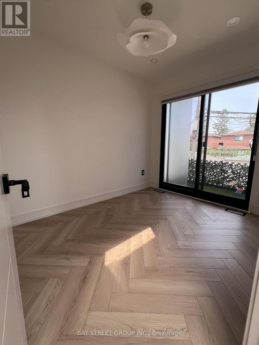 51 Batavia Avenue, Toronto, Ontario  M6N 4A1 - Photo 11 - W13744324