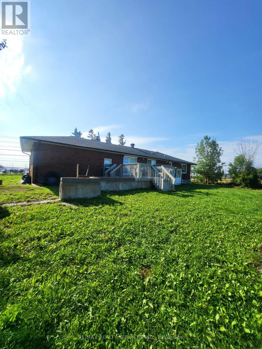 7257 5 Road, Halton Hills, Ontario  L9T 2X7 - Photo 2 - W13744334