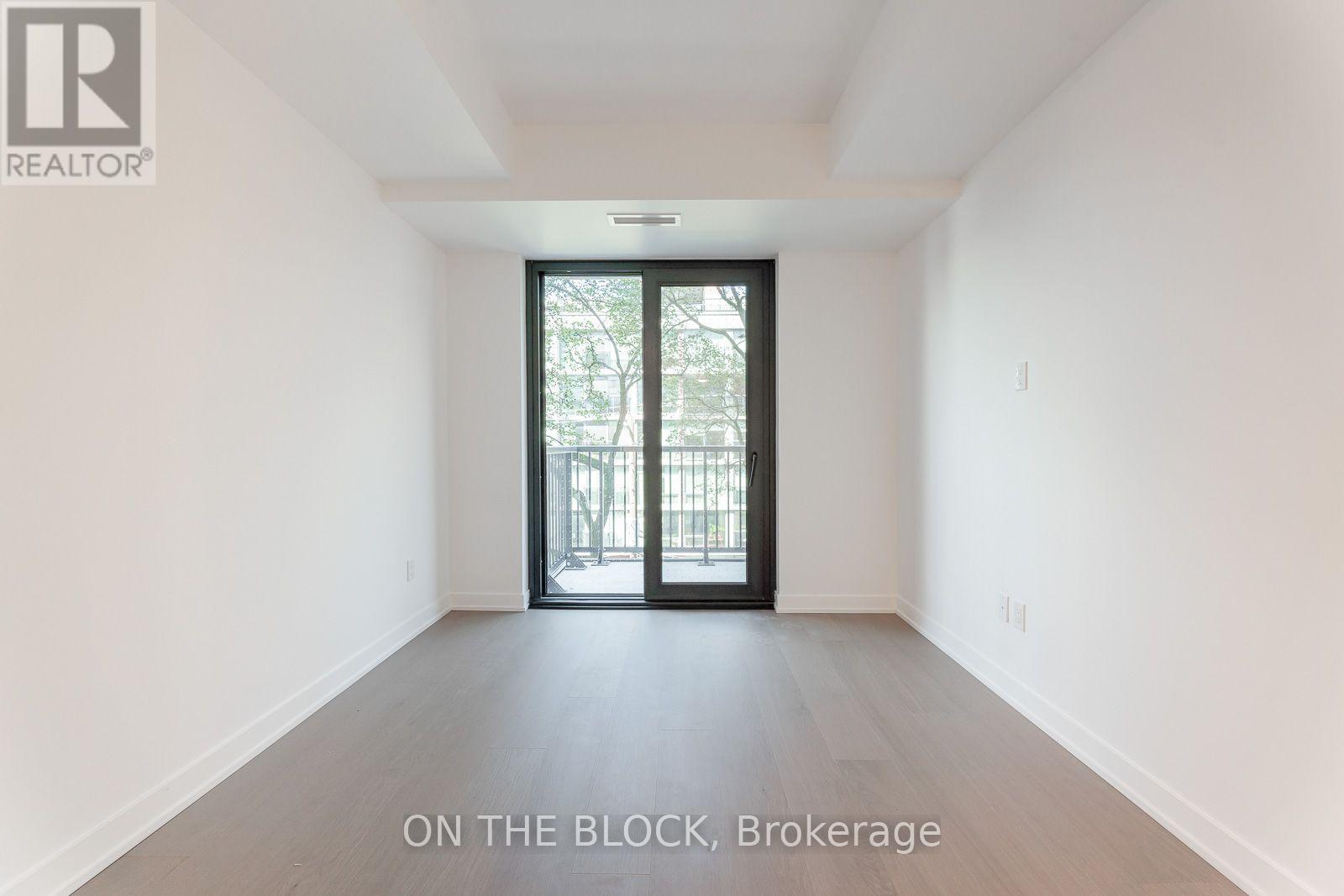 91 Montclair Avenue, Toronto, Ontario  M5P 0A9 - Photo 14 - C13742914