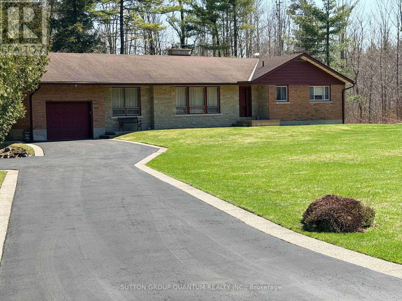 506 11th Concession Road E, Hamilton, Ontario  L8B 1J1 - Photo 1 - X13744330