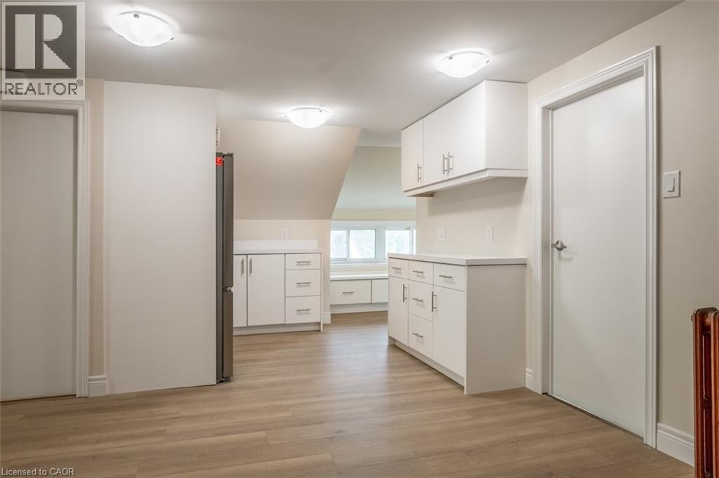 124 Gladstone Avenue Unit# 3, Hamilton, Ontario  L8M 2H9 - Photo 11 - 40860062