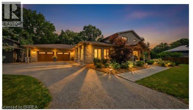 360 ROBINSON Road, Brantford, Ontario