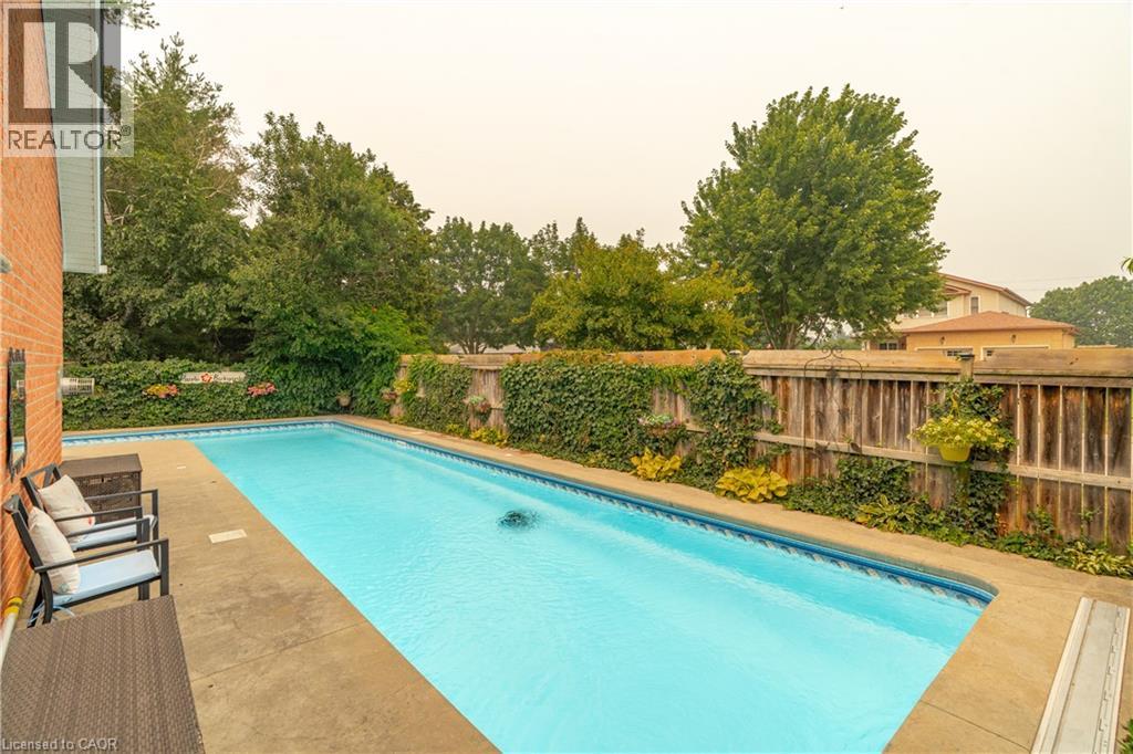 79 Beaverbrook Crescent, Cambridge, Ontario  N1P 1H1 - Photo 4 - 40842302