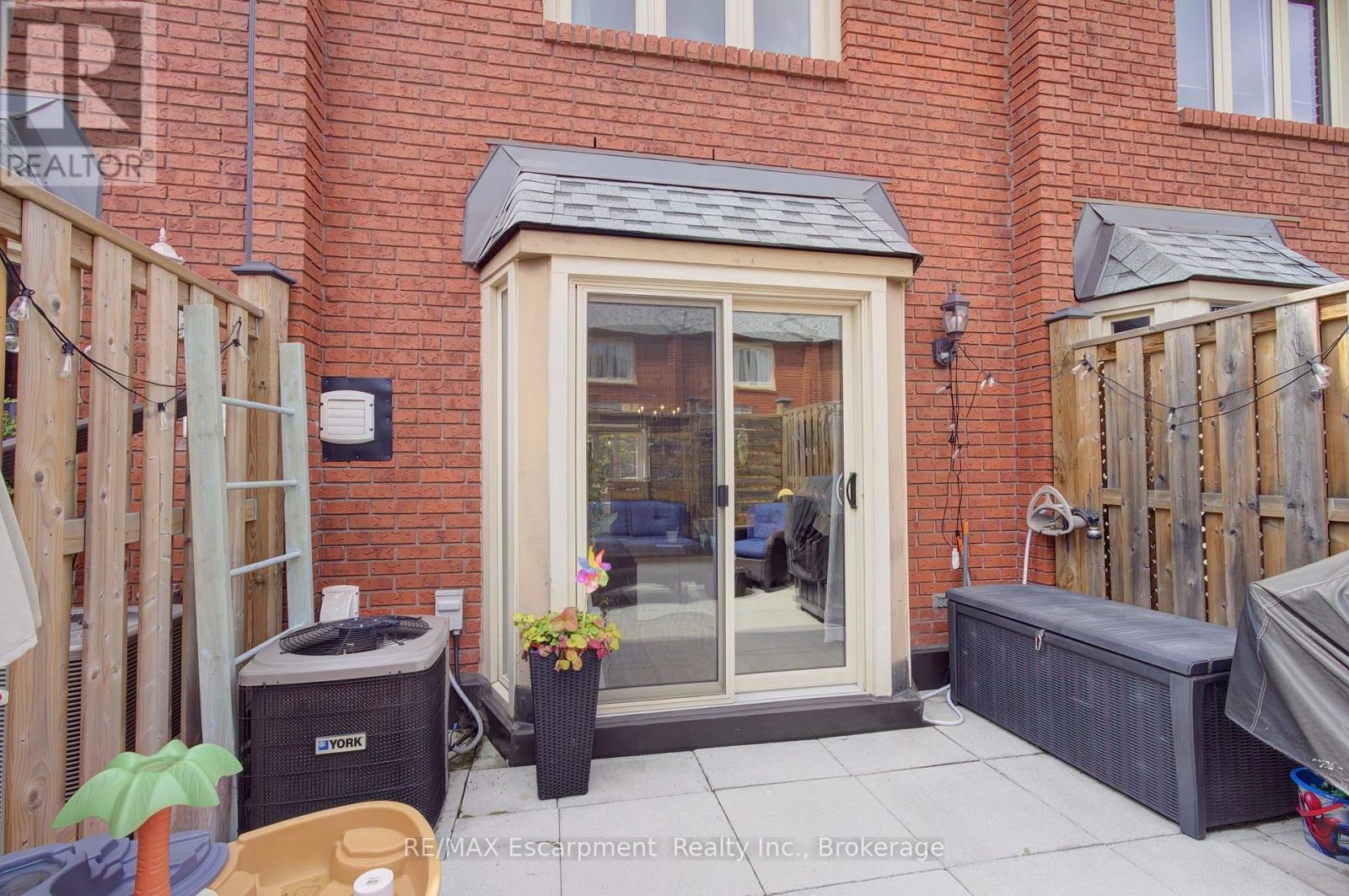 425 - 895 Maple Avenue, Burlington, Ontario  L7S 2H7 - Photo 17 - W13744544