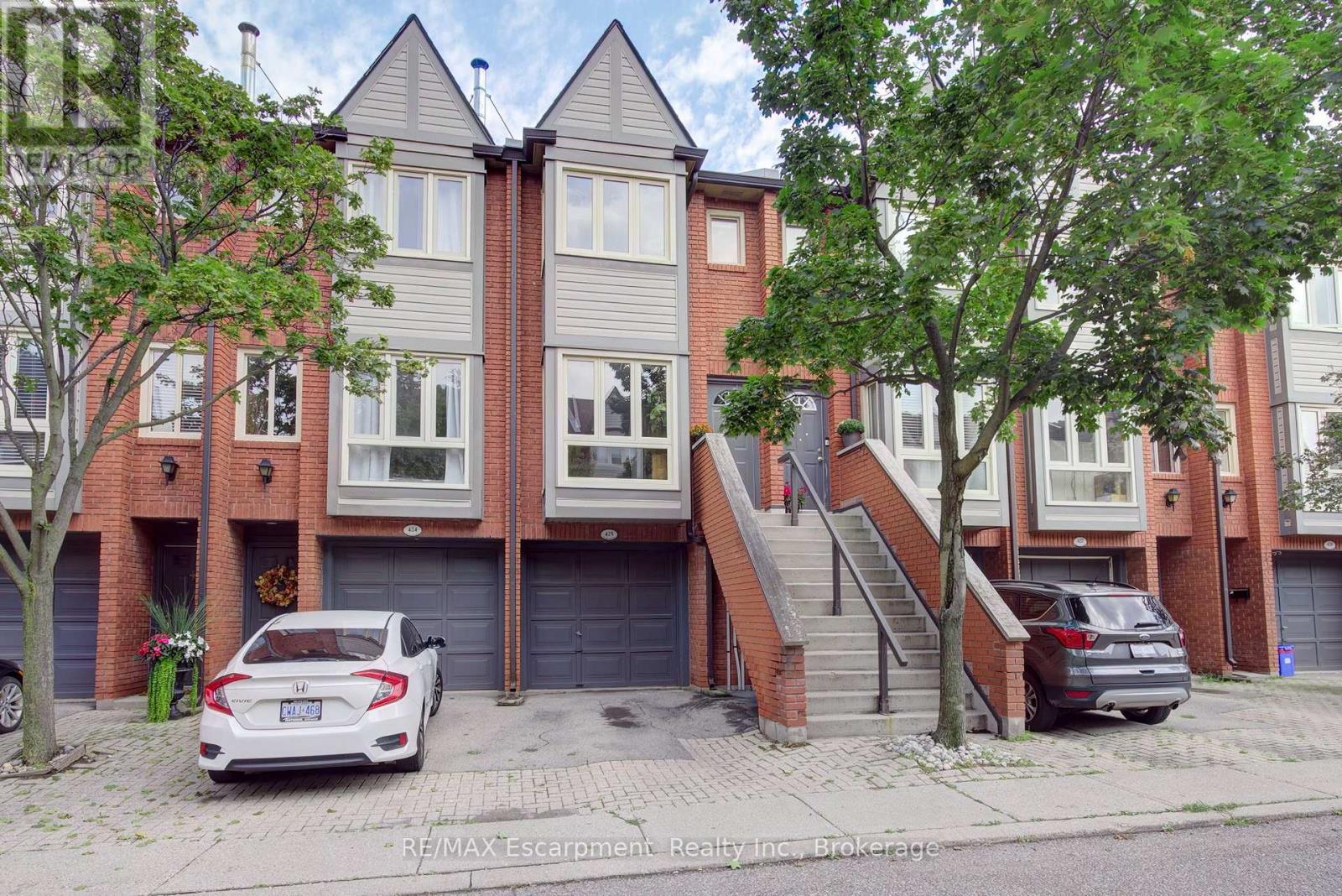 425 - 895 Maple Avenue, Burlington, Ontario  L7S 2H7 - Photo 2 - W13744544