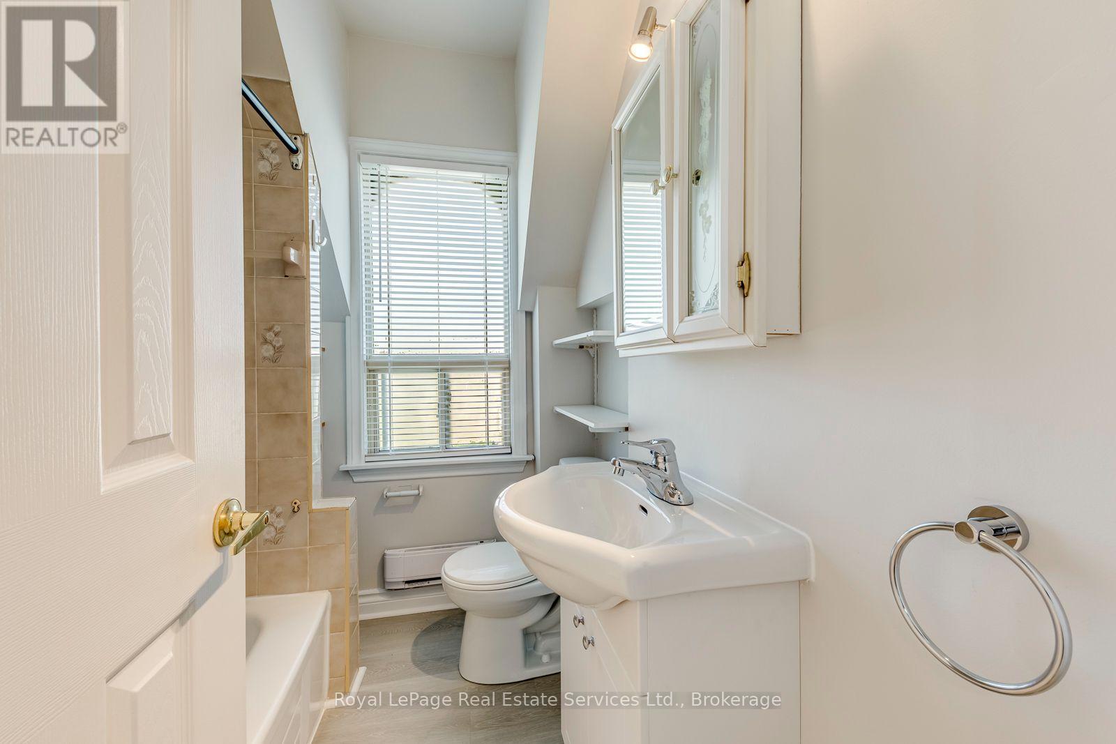 21 Centre Street S, Brampton, Ontario  L6W 2X7 - Photo 22 - W13744564