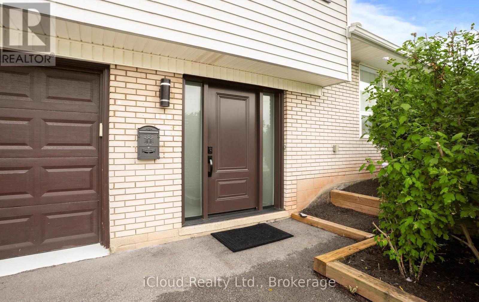 588 Walkers Line, Burlington, Ontario  L7N 2E5 - Photo 4 - W13742802