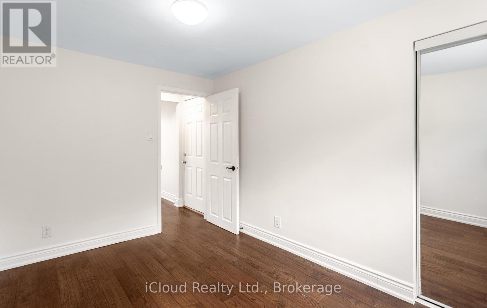 588 Walkers Line, Burlington, Ontario  L7N 2E5 - Photo 8 - W13742802
