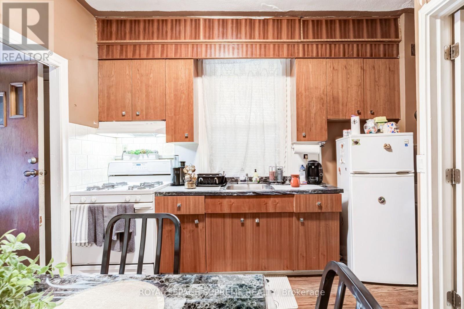 238 Brock Avenue, Toronto, Ontario  M6K 2M2 - Photo 21 - C13744362