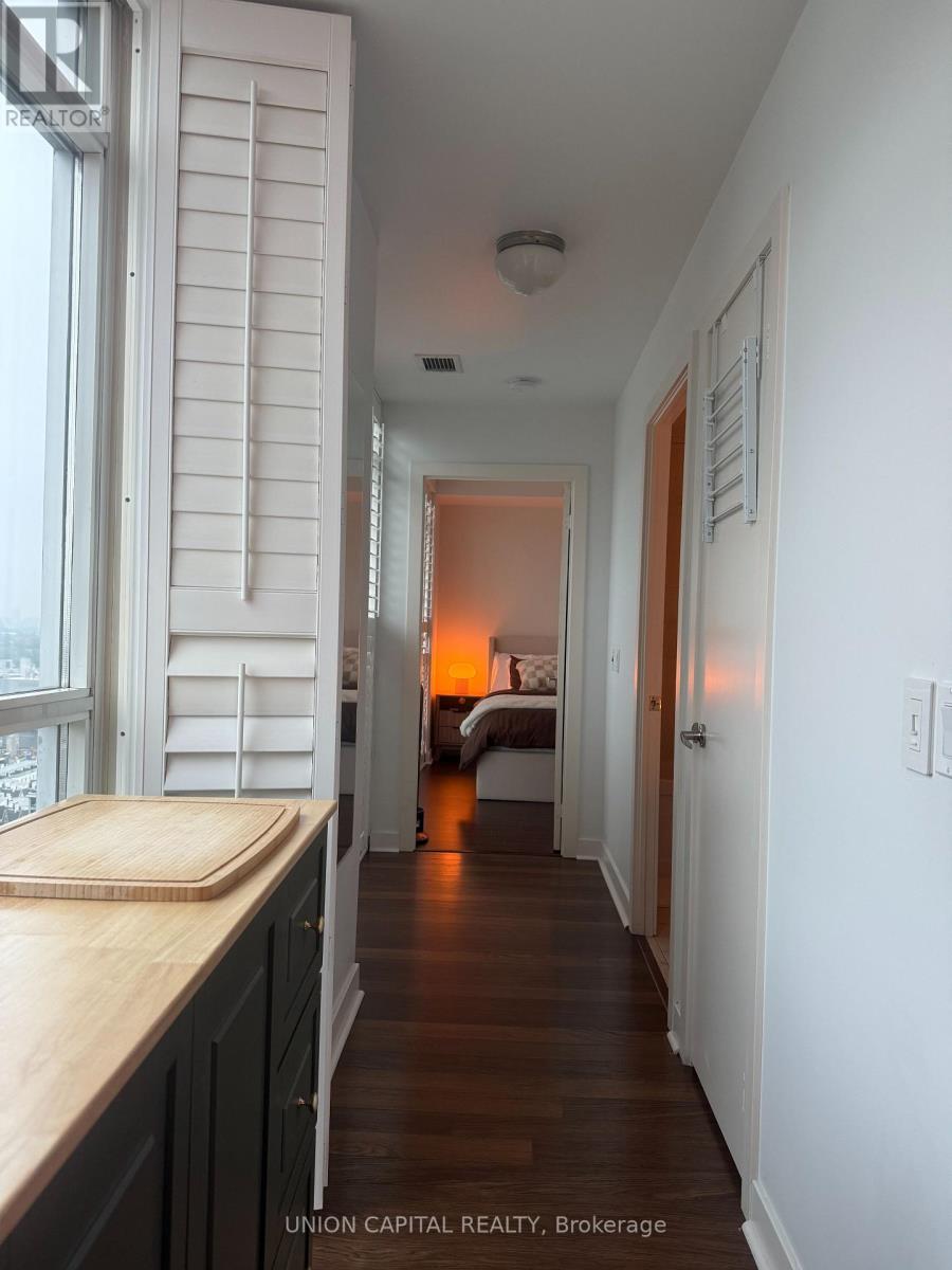 2410 - 80 Western Battery Road, Toronto, Ontario  M6K 3R9 - Photo 10 - C13744396