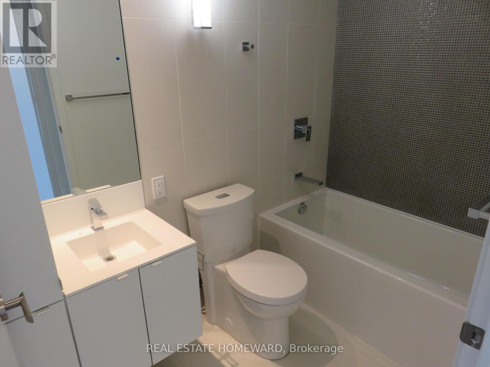 1901 - 125 Peter Street, Toronto, Ontario  M5V 0M2 - Photo 17 - C13744422