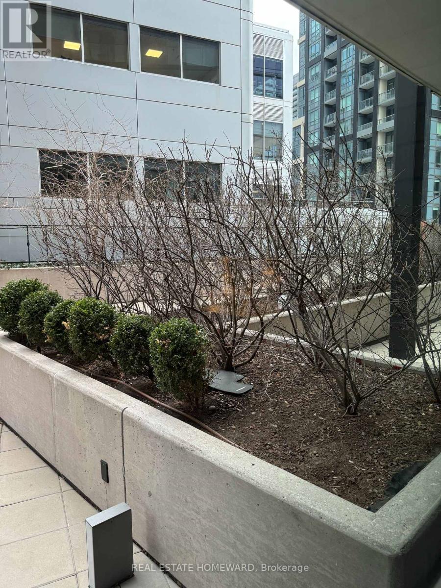 1901 - 125 Peter Street, Toronto, Ontario  M5V 0M2 - Photo 34 - C13744422