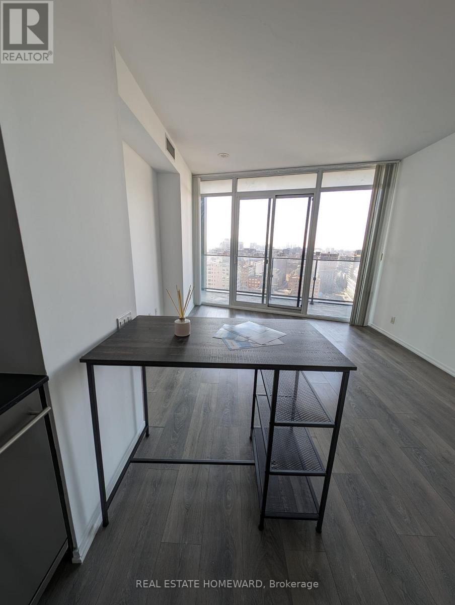 1901 - 125 Peter Street, Toronto, Ontario  M5V 0M2 - Photo 6 - C13744422