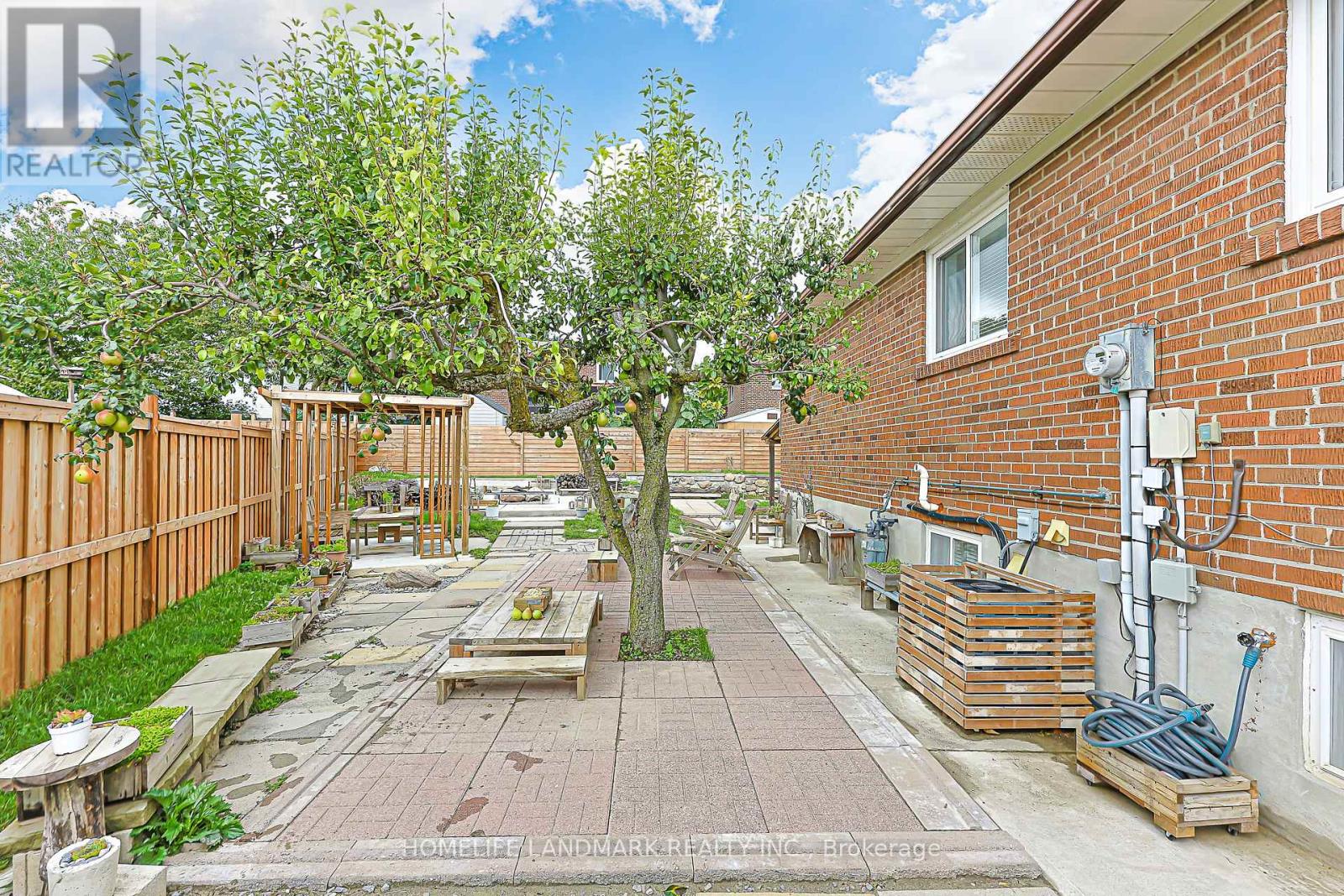 74 Navaho Drive, Toronto, Ontario  M2H 2X3 - Photo 40 - C13744520