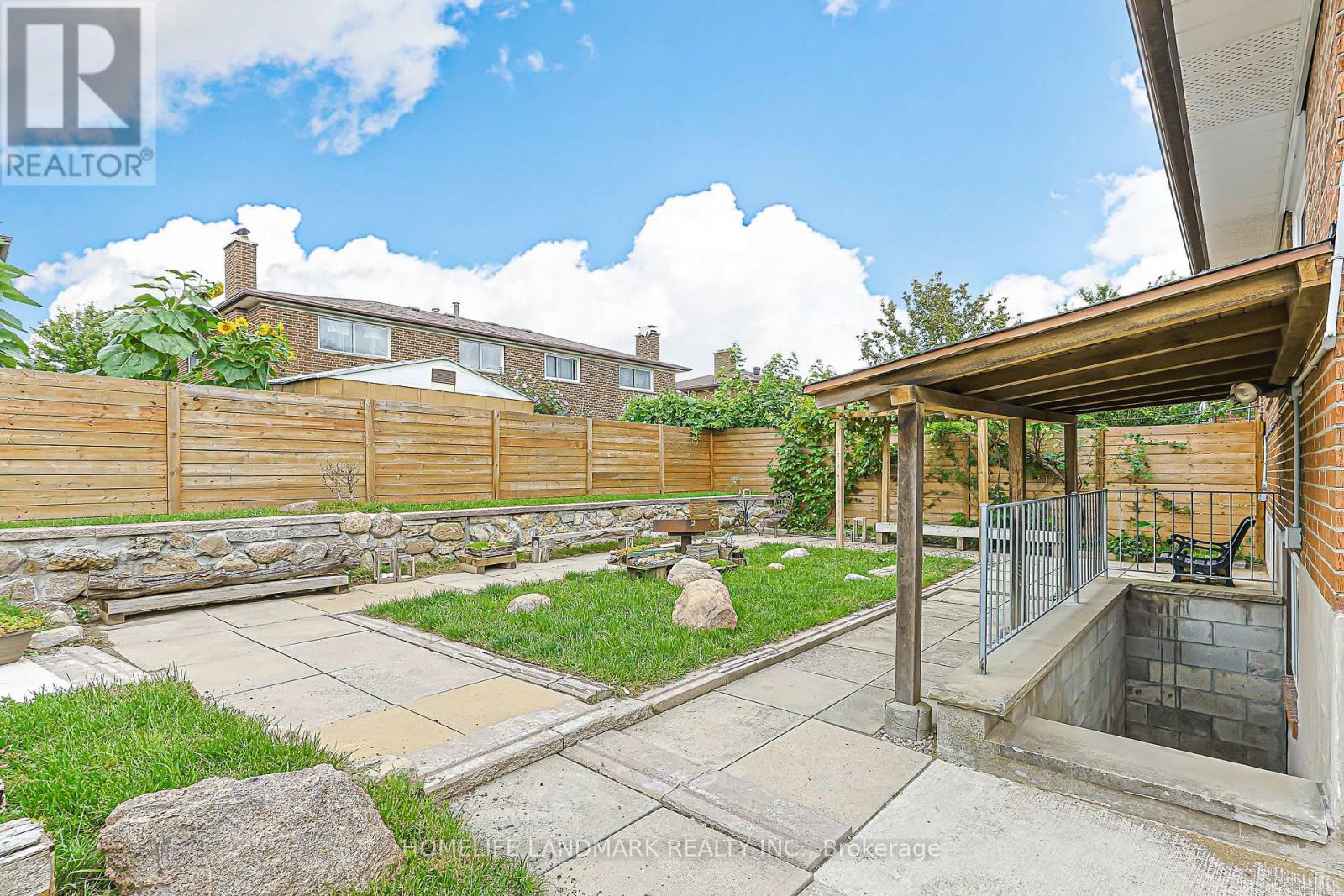 74 Navaho Drive, Toronto, Ontario  M2H 2X3 - Photo 47 - C13744520