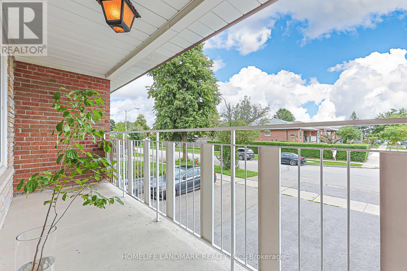 74 Navaho Drive, Toronto, Ontario  M2H 2X3 - Photo 6 - C13744520