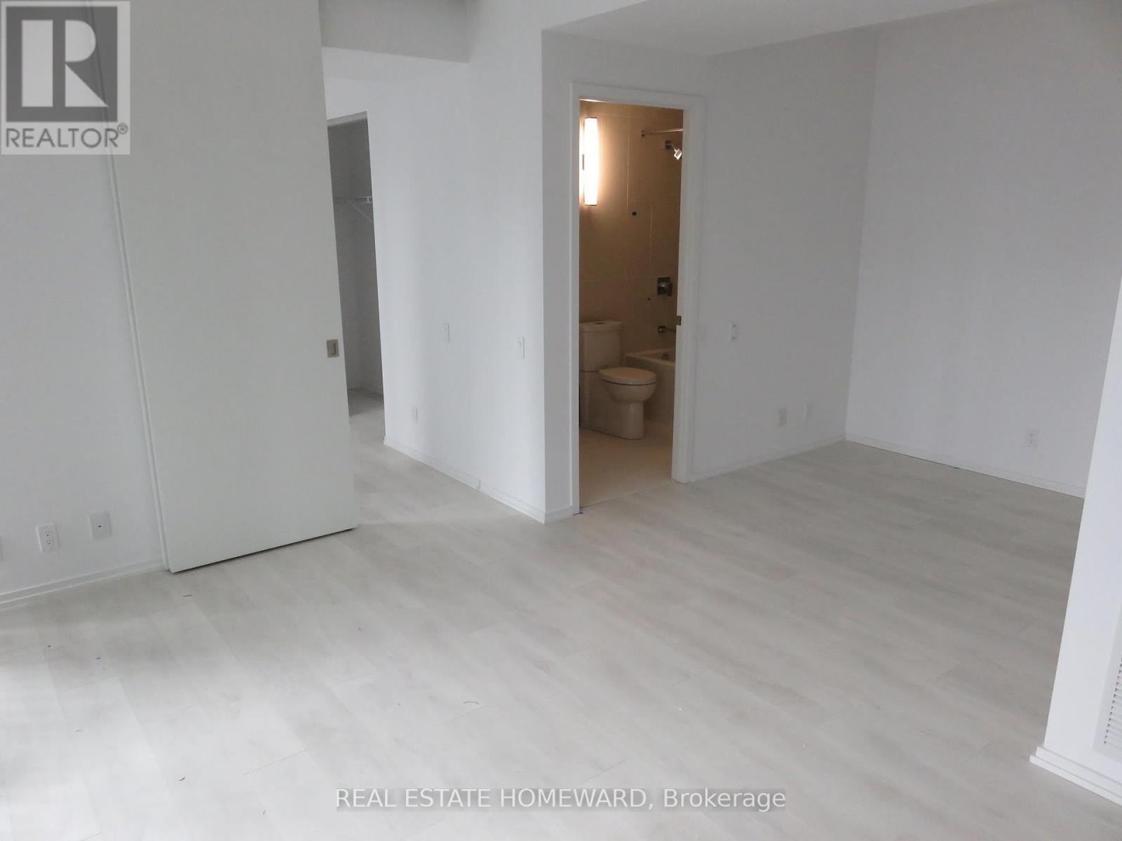 1913 - 125 Peter Street, Toronto, Ontario  M5V 0M2 - Photo 5 - C13744524