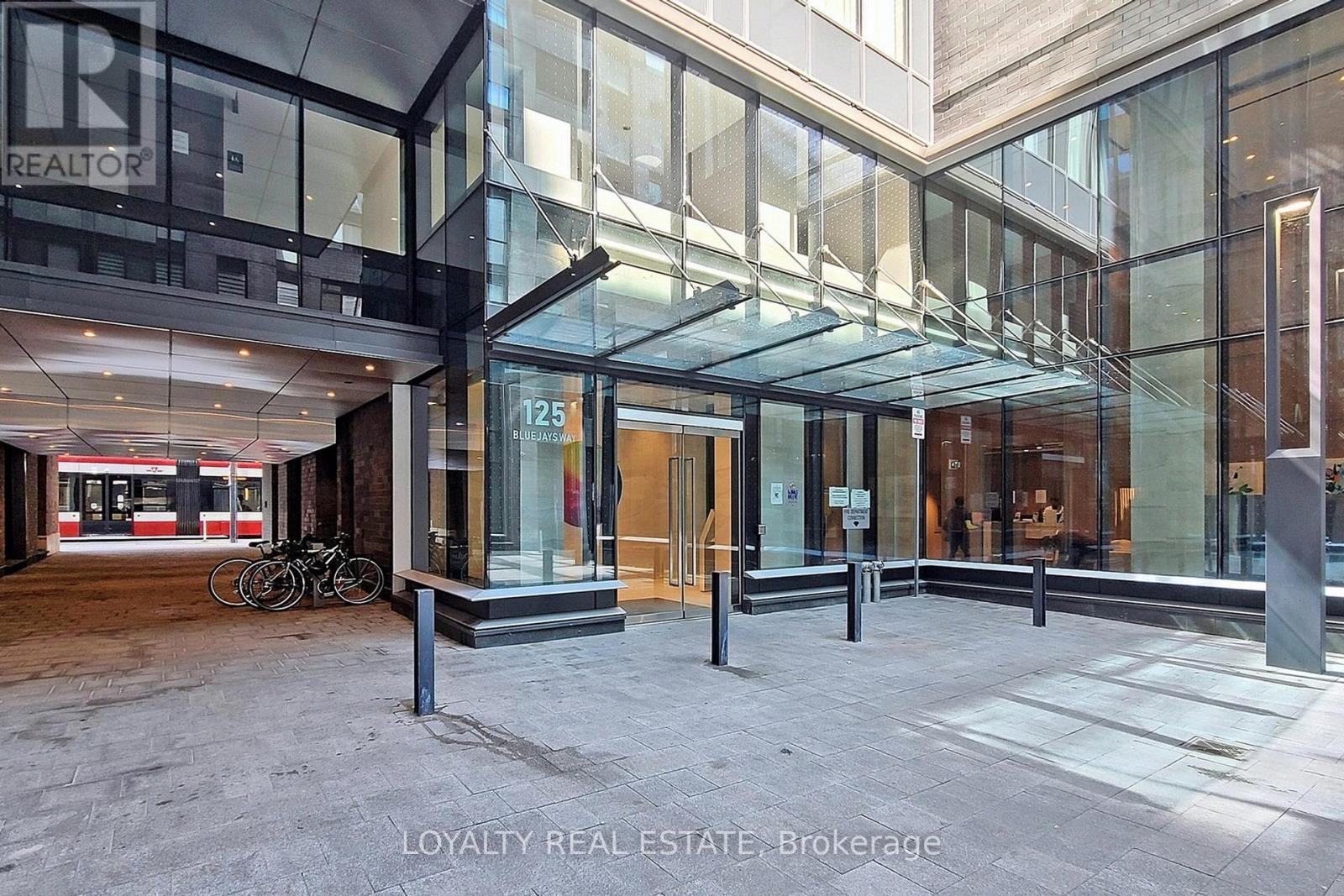 3705 - 115 Blue Jays Way, Toronto, Ontario  M5V 3T3 - Photo 4 - C13744640