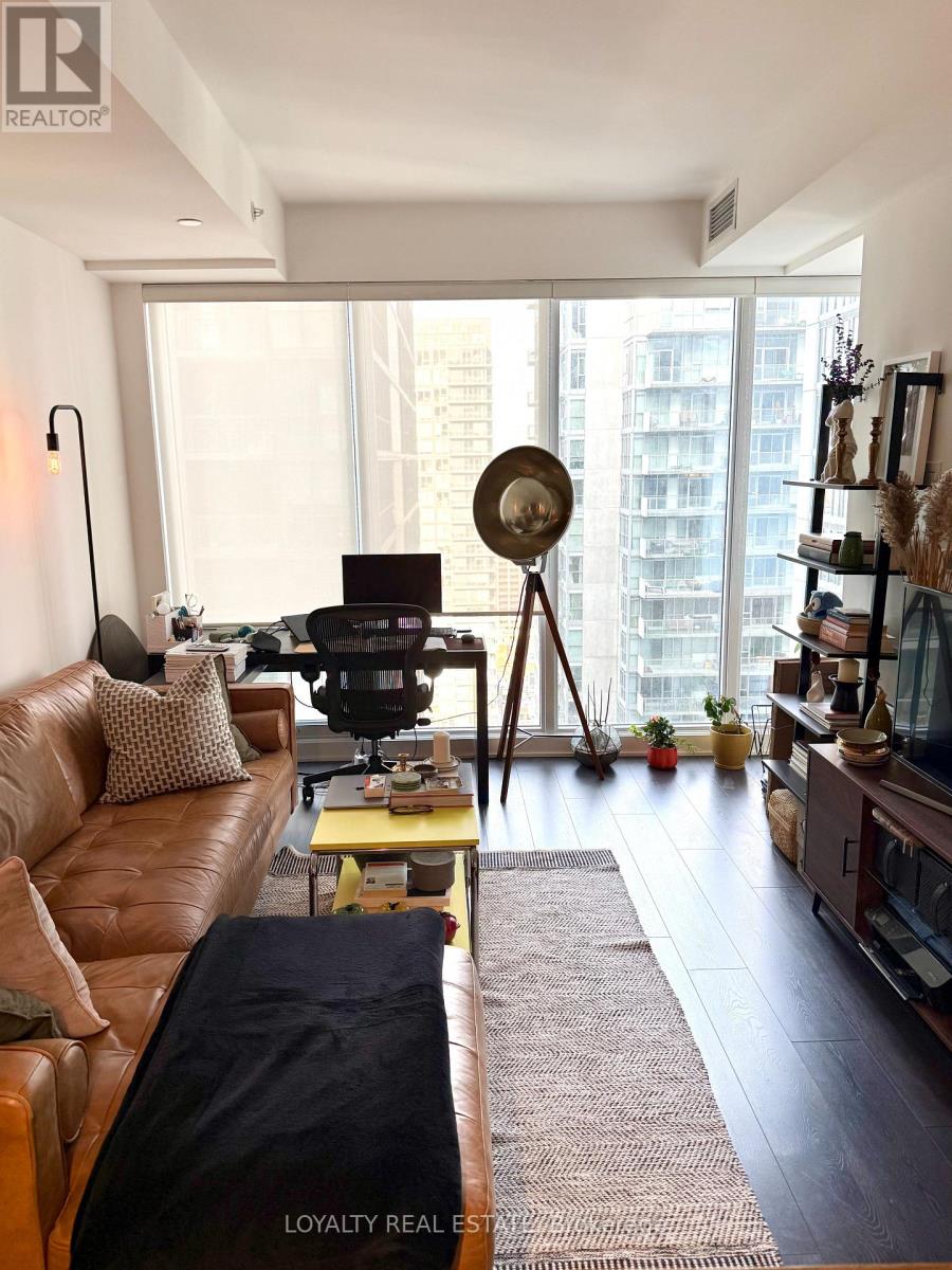3705 - 115 Blue Jays Way, Toronto, Ontario  M5V 3T3 - Photo 7 - C13744640