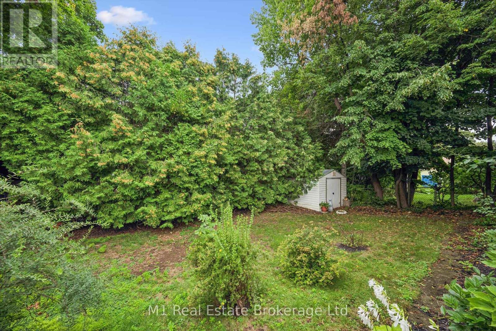 9 Cedar Street, Guelph (Dovercliffe Park/old University), Ontario  N1G 1B9 - Photo 39 - X13744610