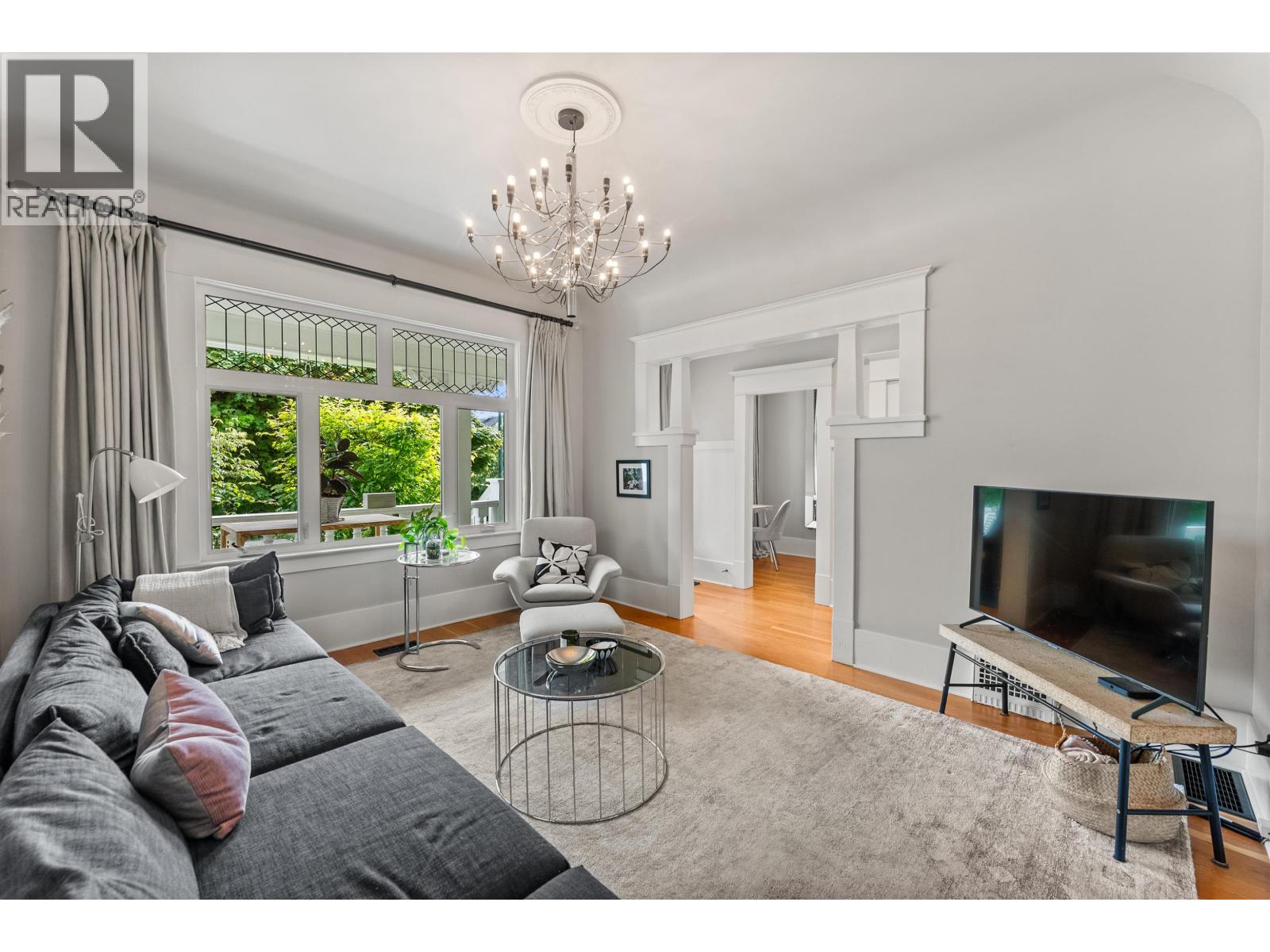 739 E 24th Avenue, Vancouver, British Columbia V5V 2A6 - Photo 4 - R3161305