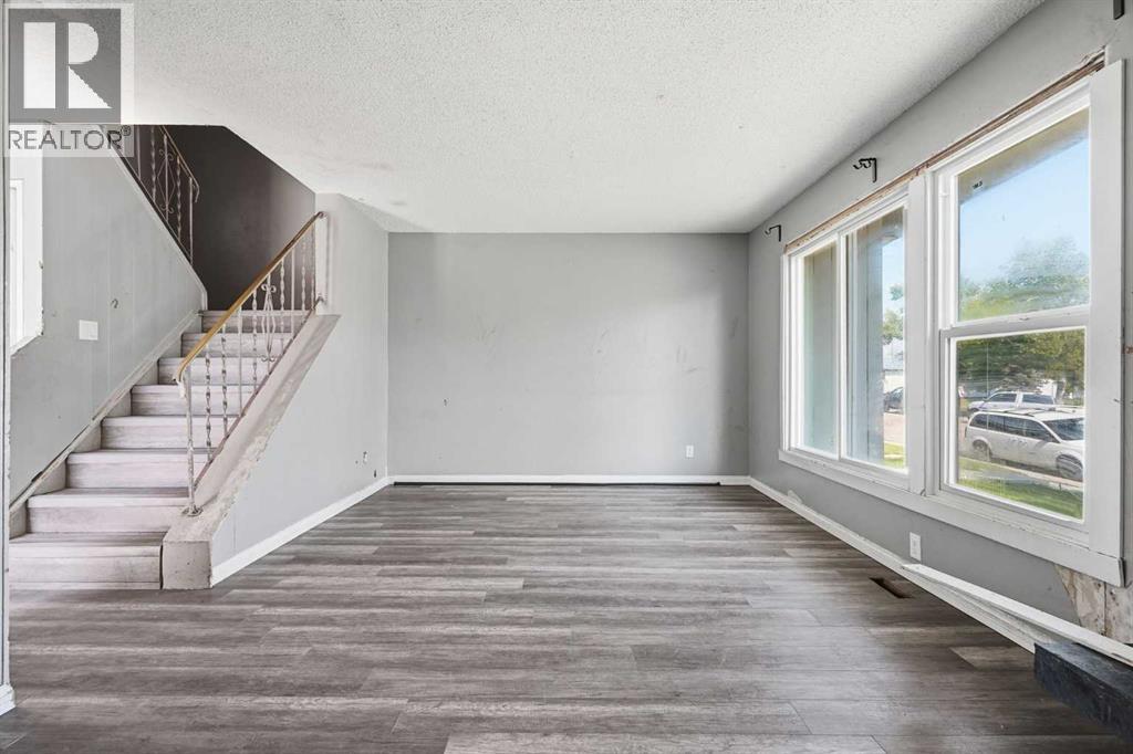 2615/2613 39 Street SE, Calgary, Alberta  T2B 1A8 - Photo 32 - A2341560