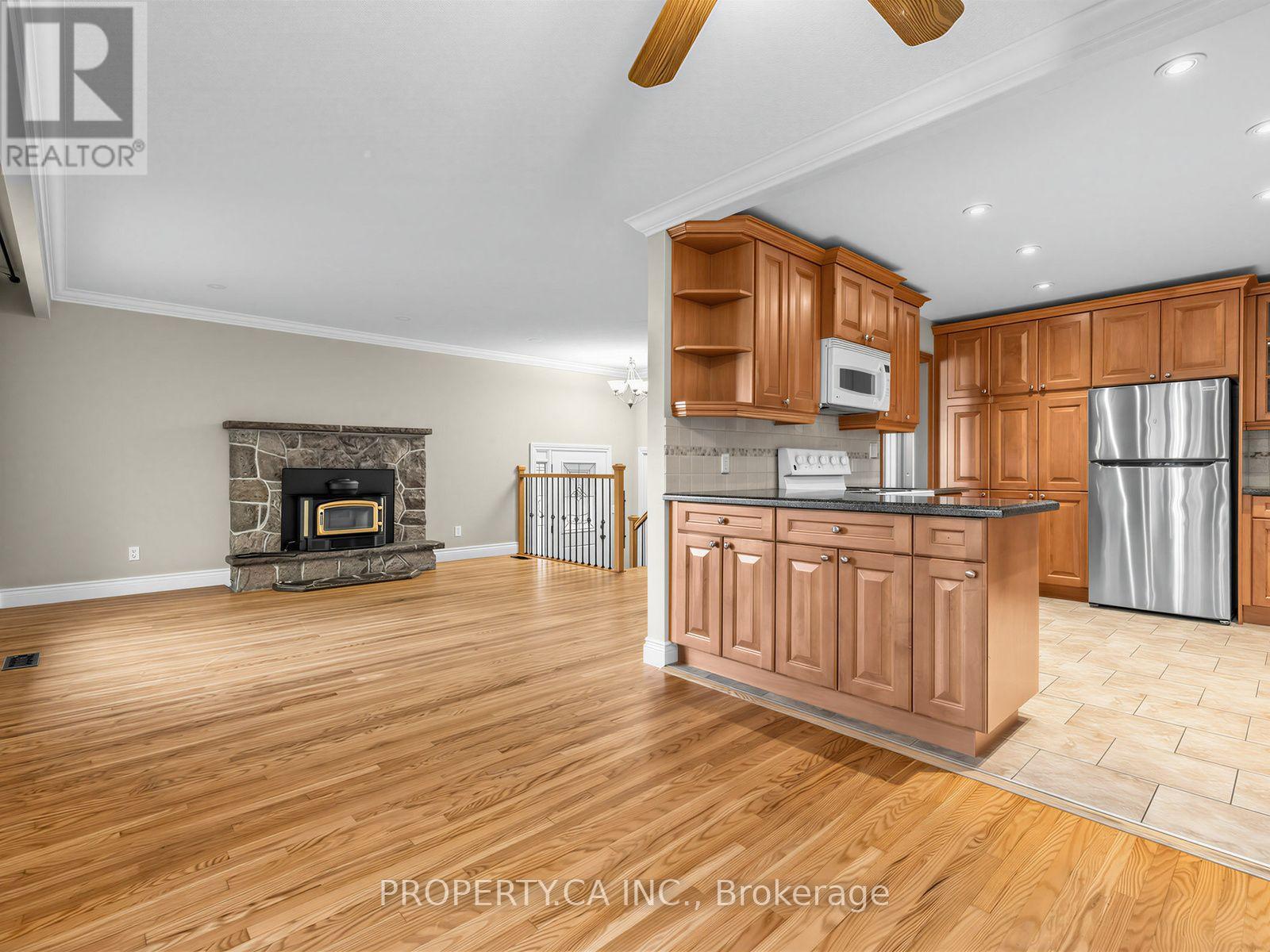 30 Willow Street, East Gwillimbury, Ontario  L9N 1J4 - Photo 12 - N13744632