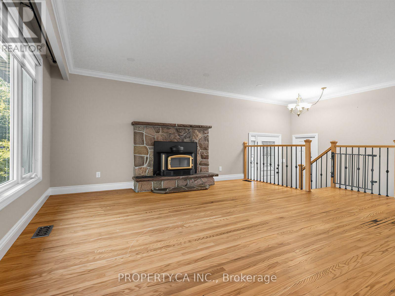 30 Willow Street, East Gwillimbury, Ontario  L9N 1J4 - Photo 7 - N13744632