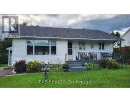 101 GRANT BOULEVARD, Renfrew, Ontario