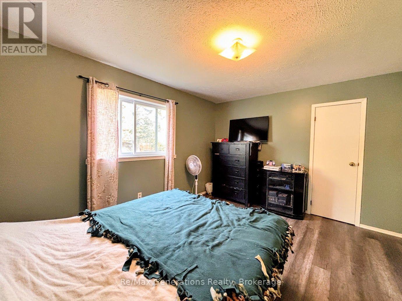 72 Hemlo Drive, Marathon, Ontario  P0T 2E0 - Photo 11 - X13744438