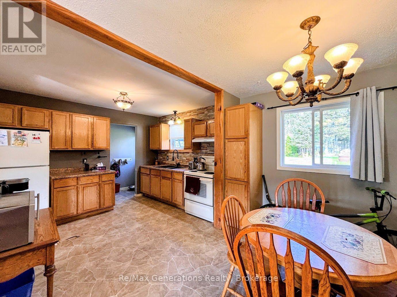 72 Hemlo Drive, Marathon, Ontario  P0T 2E0 - Photo 6 - X13744438