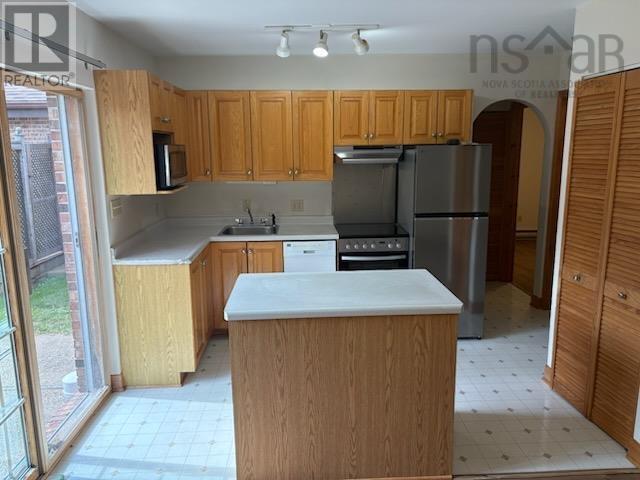 Unit 5 19 Hirtle Drive, Bridgewater, Nova Scotia  B4V 3T7 - Photo 3 - 202622326