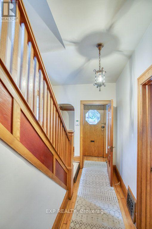267 Powell Avenue, Ottawa, Ontario  K1S 2A4 - Photo 4 - X13744498