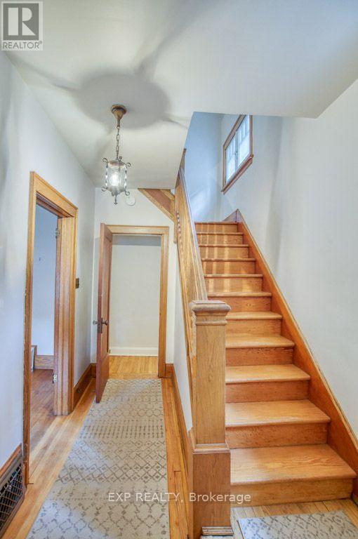 267 Powell Avenue, Ottawa, Ontario  K1S 2A4 - Photo 6 - X13744498