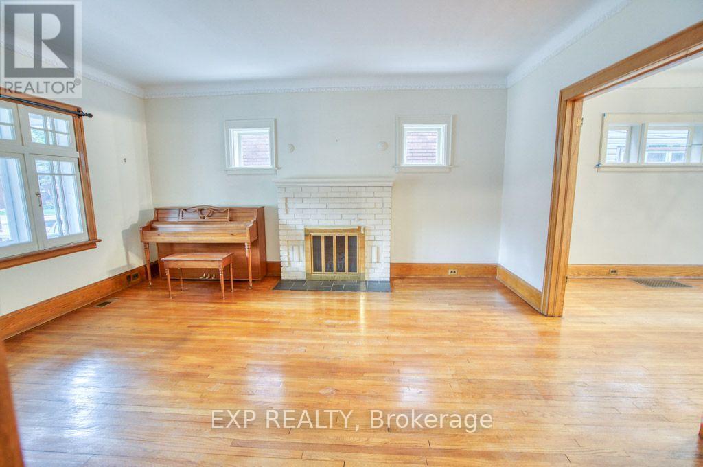 267 Powell Avenue, Ottawa, Ontario  K1S 2A4 - Photo 7 - X13744498