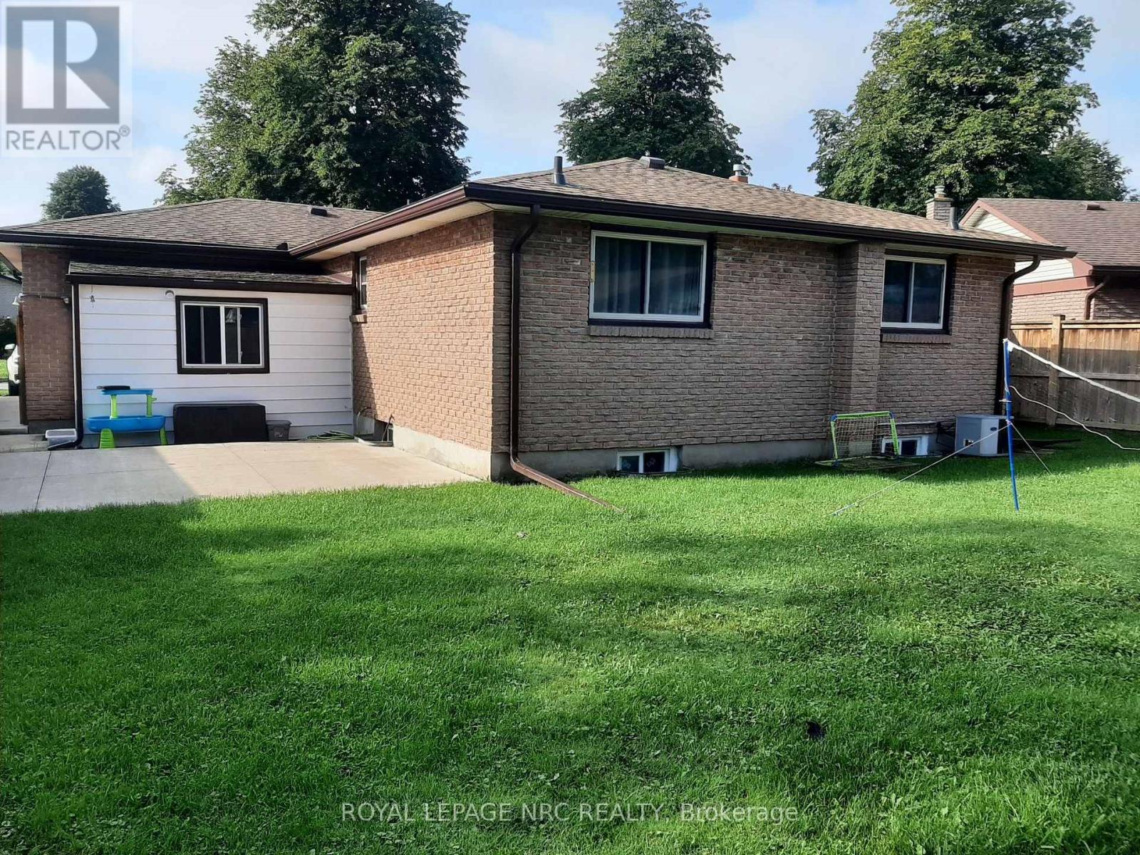 7345 Mountjoy Court, Niagara Falls, Ontario  L2J 3T1 - Photo 3 - X13744512