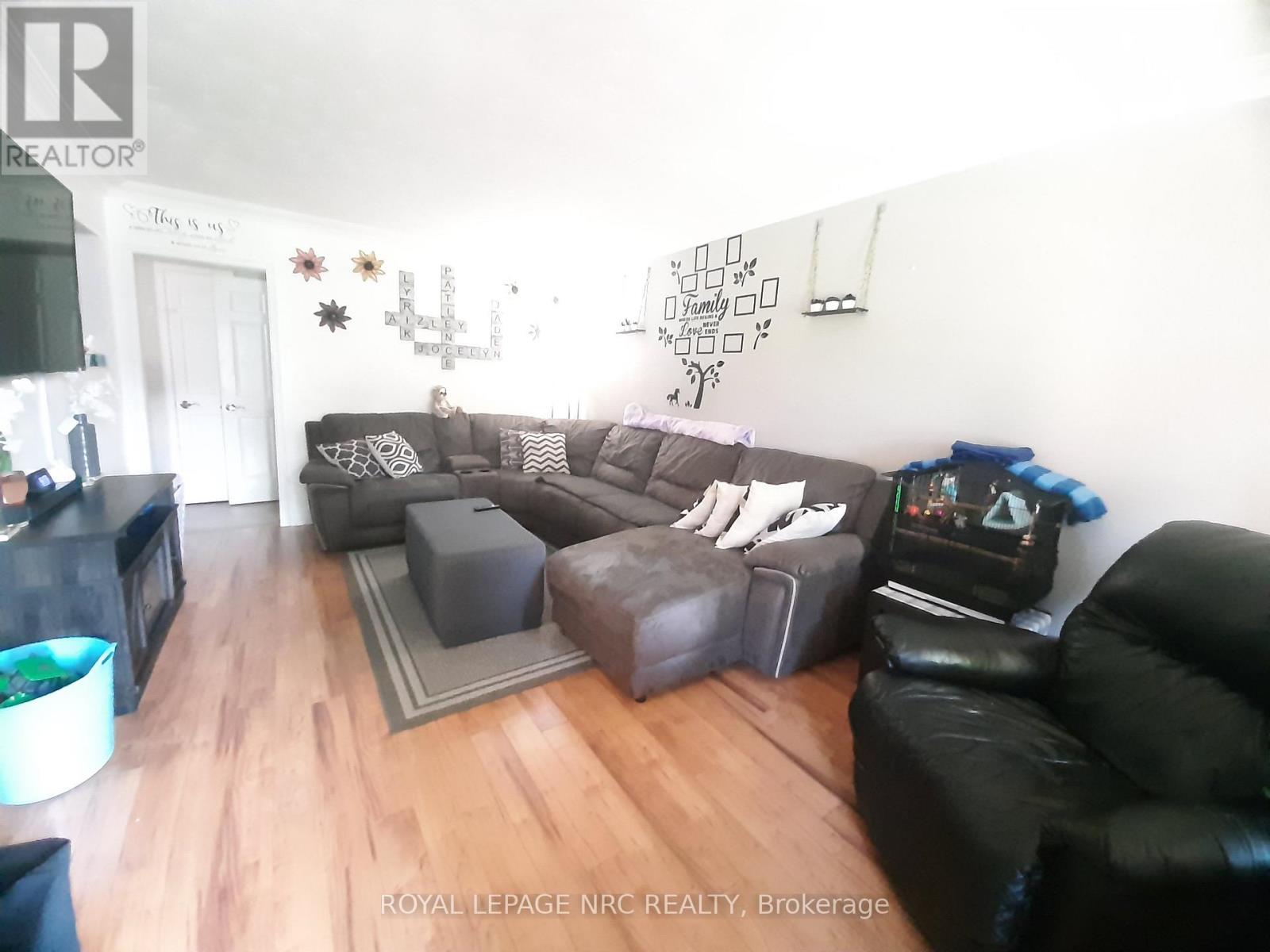 7345 Mountjoy Court, Niagara Falls, Ontario  L2J 3T1 - Photo 7 - X13744512