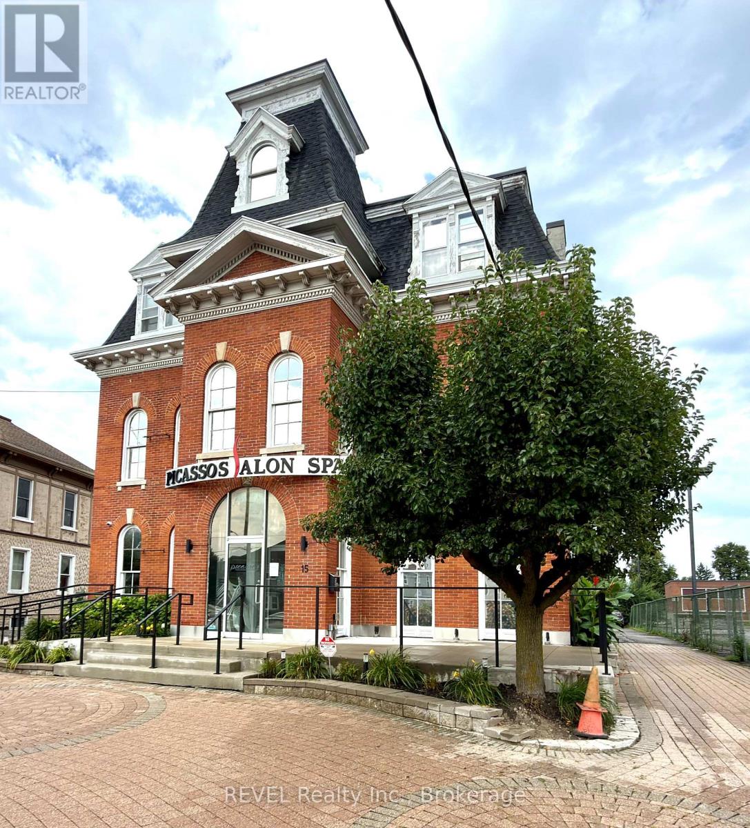 15 WELLAND AVENUE, St. Catharines, Ontario
