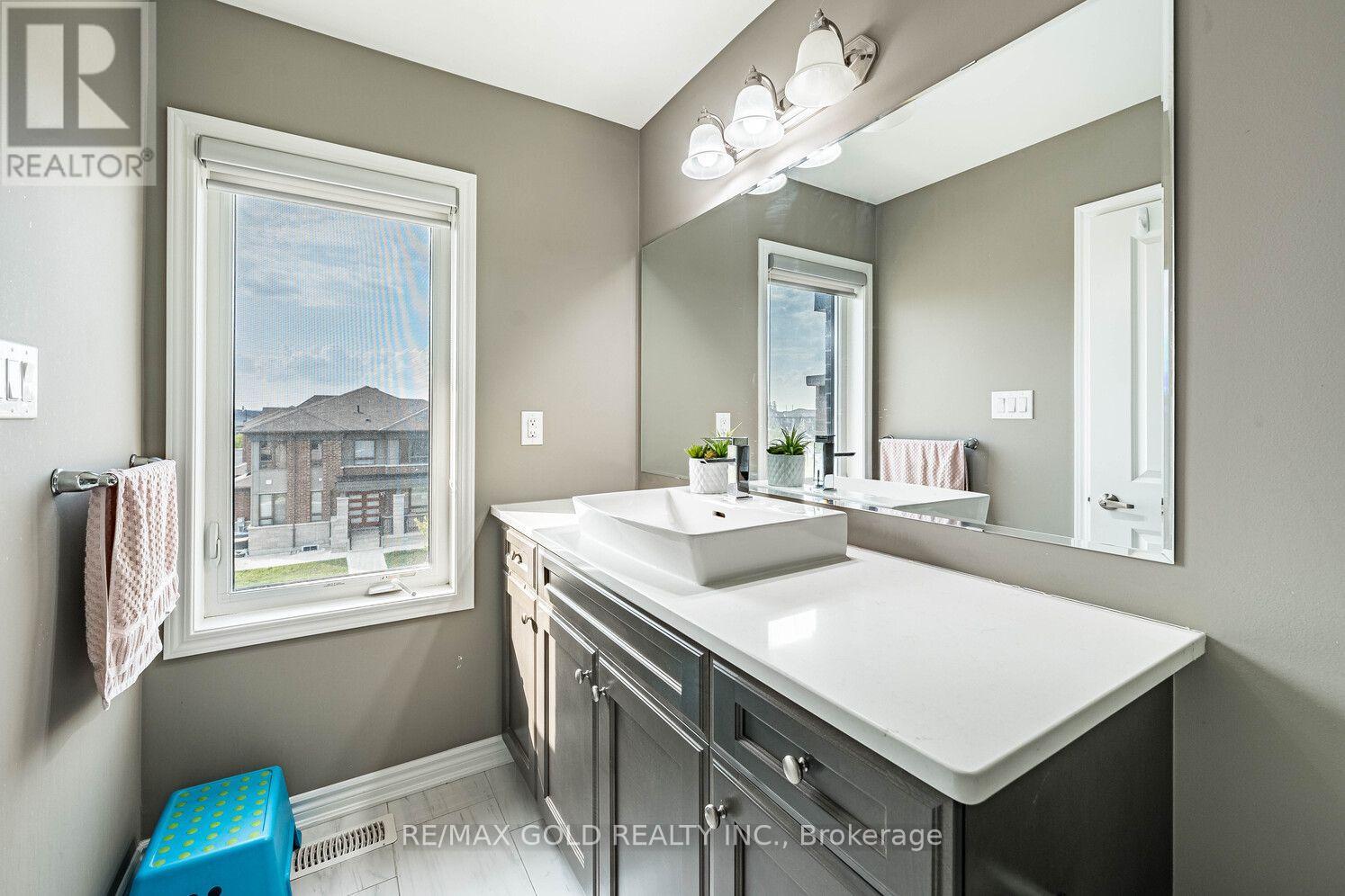 507 Remembrance Road, Brampton, Ontario  L7A 5E6 - Photo 26 - W13744372
