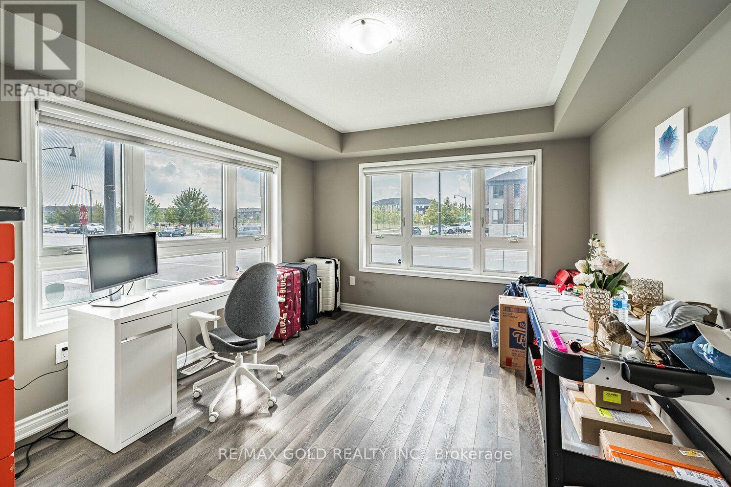 507 Remembrance Road, Brampton, Ontario  L7A 5E6 - Photo 5 - W13744372