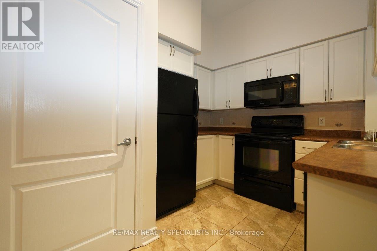 320 - 330 Princess Royal Drive, Mississauga, Ontario  L5B 4P7 - Photo 11 - W13744400
